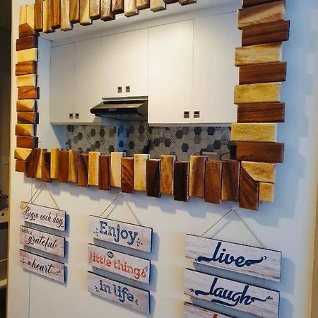 2 Bedroom Condo Vine Residences Quezon City With Pool Wifi Karaoke Board Games Netflix Екстер'єр фото