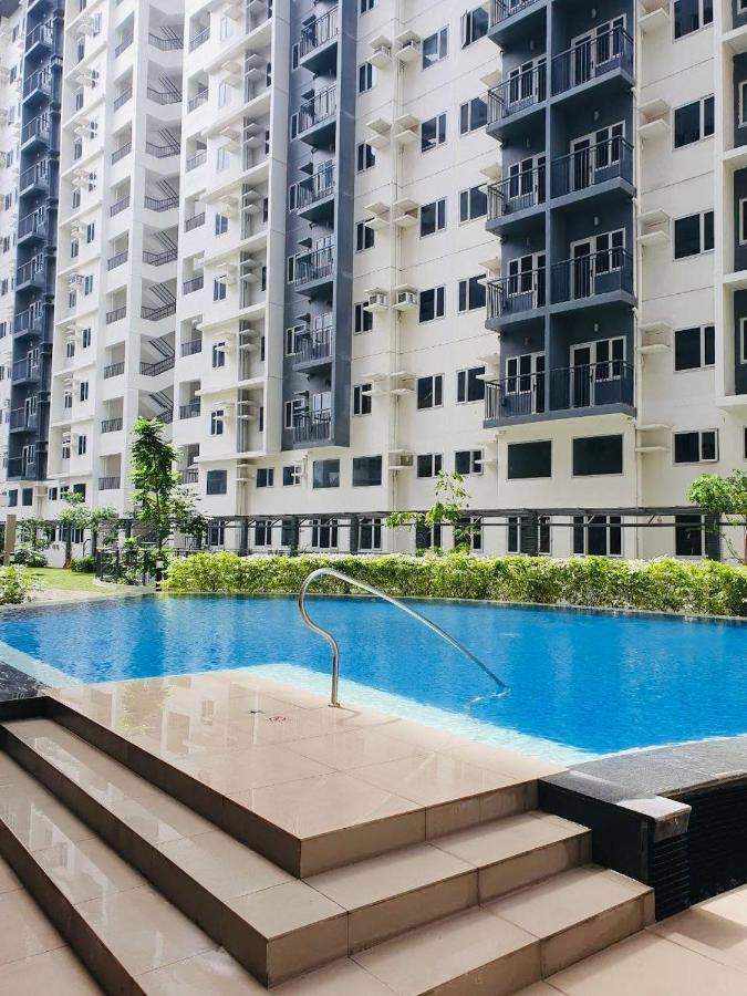 2 Bedroom Condo Vine Residences Quezon City With Pool Wifi Karaoke Board Games Netflix Екстер'єр фото