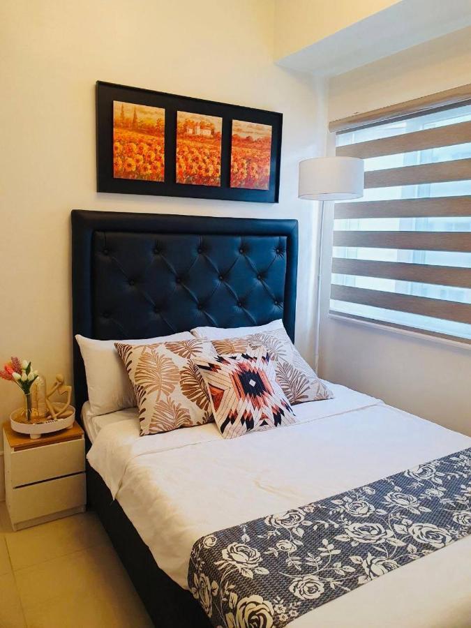2 Bedroom Condo Vine Residences Quezon City With Pool Wifi Karaoke Board Games Netflix Екстер'єр фото